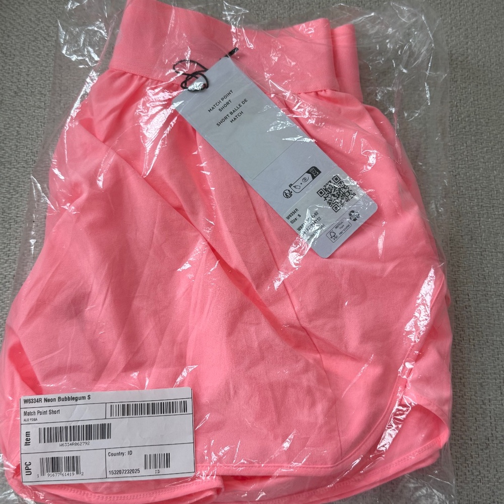 NWT Alo Yoga Match Point Shorts Neon Bubblegum